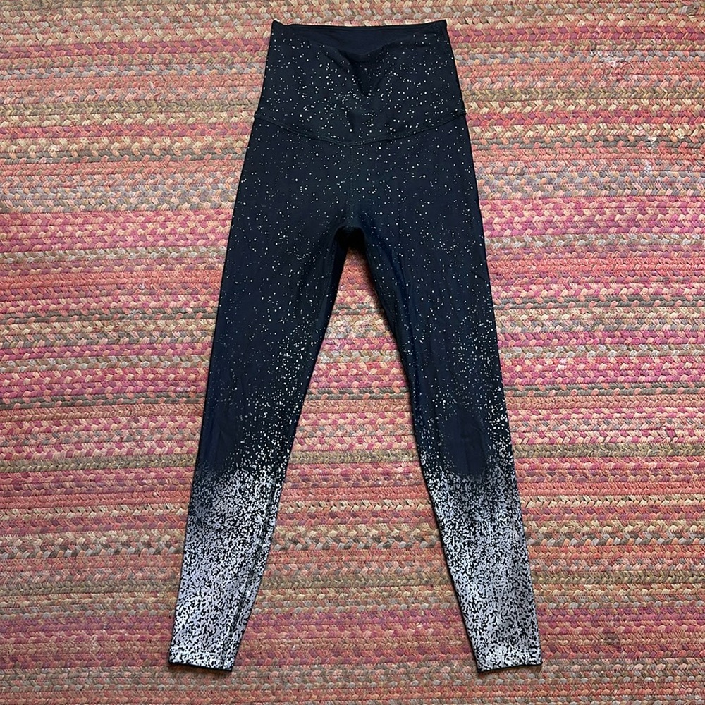 BEYOND YOGA ALLOY BLACK SPLATTER SPANDEX ATHLETIC LEGGINGS OMBRE HIGH RISE